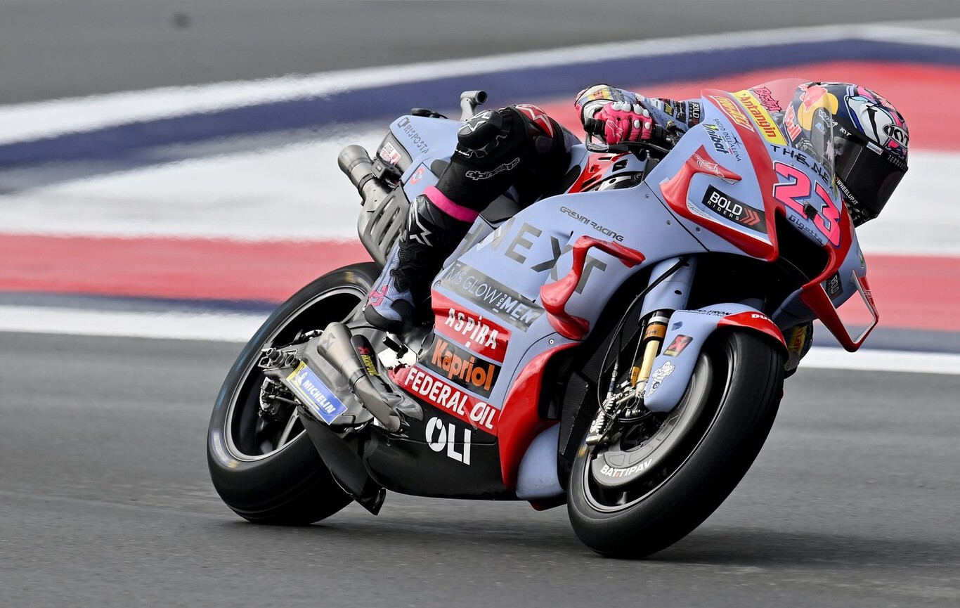 Enea Bastianini llama a la puerta de Ducati logrando su primera pole position de MotoGP en Austria