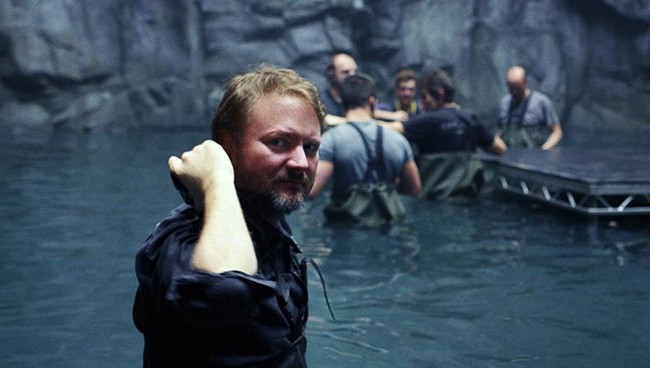 Rian Johnson durante el rodaje