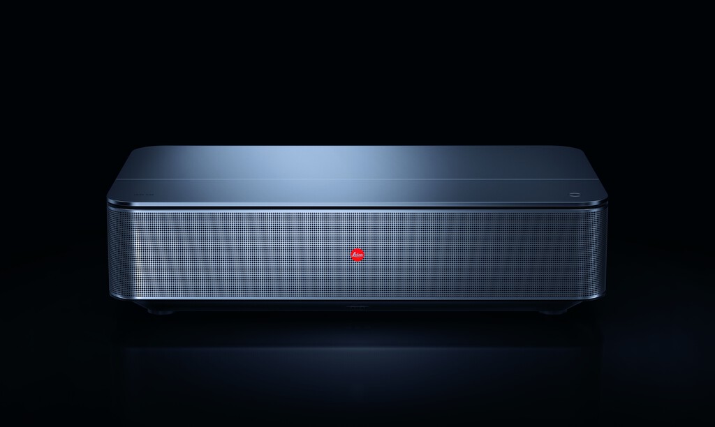 El Leica Cine 1 es la primera 'TV láser' de la firma: un proyector de tiro corto de hasta 100 pulgadas y con Dolby Atmos