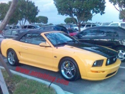 Frankenstang: mitad Mustang, mitad Corvette