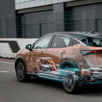 Nissan crea las baterías móviles: se van moviendo por el chasis para generar inercia y mejorar la estabilidad 
