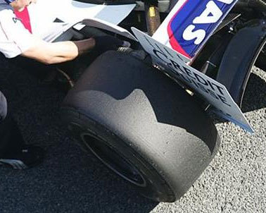 Bridgestone espera una mejoría de los slick para Barcelona