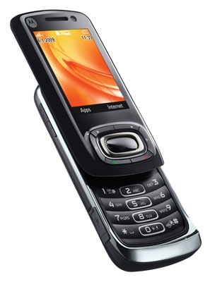 Motorola MOTO W7, emulando a la competencia