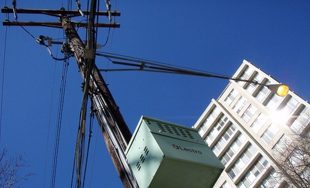 Cuidado con las lecturas estimadas de la electricidad, se 'inflan' en diciembre