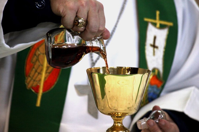 El vino de misa en Kenia era demasiado bueno. La Iglesia ha tenido que cambiarlo porque estaba triunfando en los bares