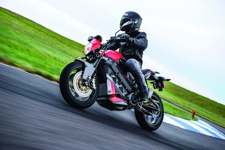 Prepara el enchufe: Indian planea fabricar una moto eléctrica
