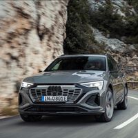 El Audi Q8 e-tron 2024 estrena facelift y nombre: así se actualiza el SUV eléctrico de Ingolstadt