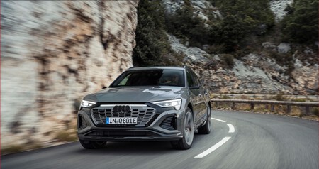 El Audi Q8 e-tron 2024 estrena facelift y nombre: así se actualiza el SUV eléctrico de Ingolstadt