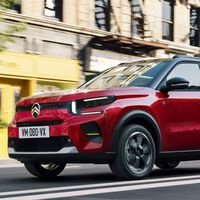 Resulta que el coche eléctrico "bueno, bonito y barato" sí existe y que lo fabrica China. Así que Citroën se ha puesto las pilas