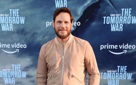 Chris Pratt trae de regreso la chaqueta bomber al armario masculino, y aquí las opciones para copiar su look