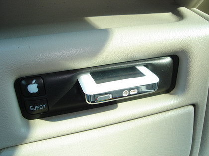 Volverás a utilizar la ranura para cassettes de tu coche... para el iPod