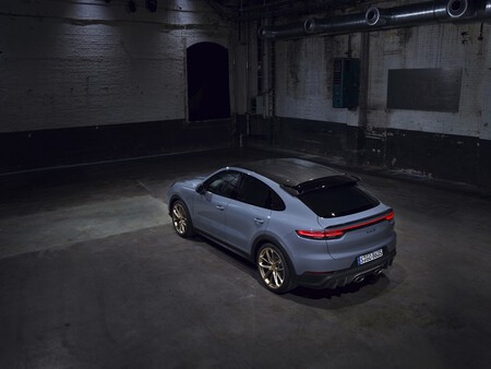 Porsche Cayenne Turbo GT 2 6