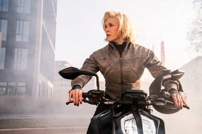 Hannah Waddingham In Ride Or Die Courtesy Of Dusan Martincek For Prime Video 3000