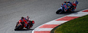 Lío en Ducati. Han amagado con quitarle una moto a Pramac para atar a Marc Márquez, y ahora podrían quedarse solo con dos equipos 