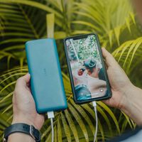 If You’re Flying in the U.S., Don’t Put Your Power Banks or Spare Batteries in Your Checked Bags 