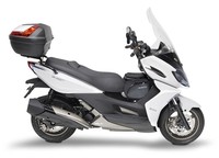Accesorios GIVI para la Kymco K-XCT 