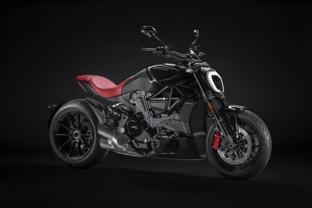 Ducati Xdiavel Nera 2022 002