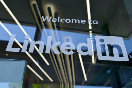 LinkedIn ahora permite subir un audio con nuestro nombre para que la gente sepa cómo se pronuncia