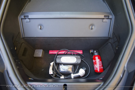 Bmw I8 Vs Amg Gt Motorpasion Interiores 11