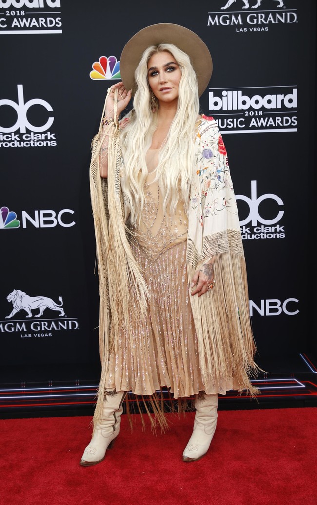 billboard music awards Kesha