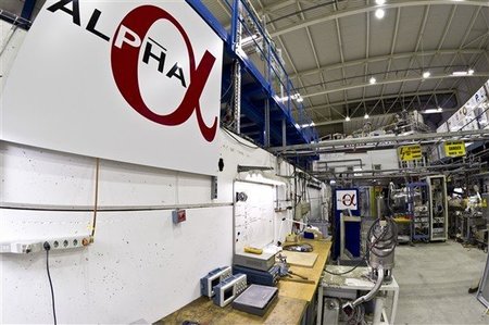 Se consigue atrapar antimateria durante más de 1.000 segundos