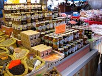 Compras gastronómicas en el mercadillo de Ajaccio
