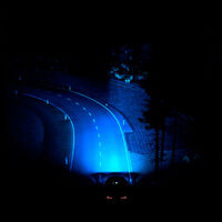 Así son los faros predictivos inteligentes de Ford, que se anticipan mostrando curvas y cruces durante la noche