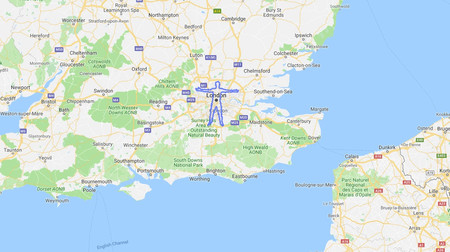 Un hombre camina más de 300 kilómetros para hacer una gigantesa silueta de su cuerpo en Google Maps
