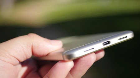 El parche de seguridad de febrero arregla los problemas de audio de algunos Google Pixel