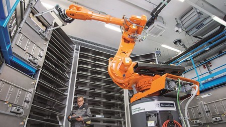 Alemania ya investiga la forma de producir baterías de iones de litio en masa y así no depender de Asia