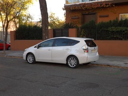 Toyota Prius+ exterior