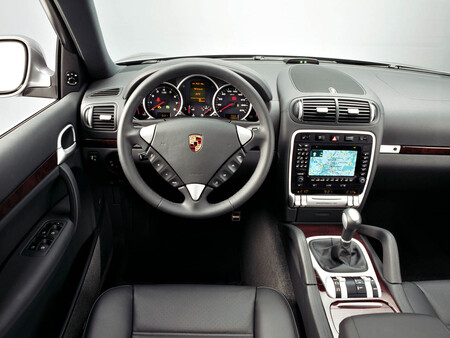 Porsche Cayenne 955 interior