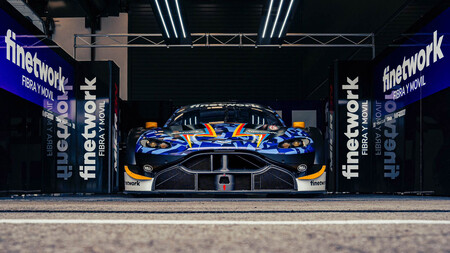 Aston Martin Vantage Dtm Fernando Alonso Finetwork 2