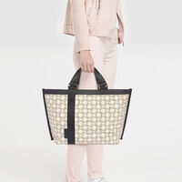 Seis bolsos de Tous que encontramos a mitad de precio en las rebajas de El Corte Inglés ideales para llevar a la oficina