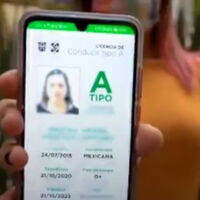 Salí de CDMX y sólo traigo mi licencia de manejo digital: esto hay que hacer si te para una patrulla