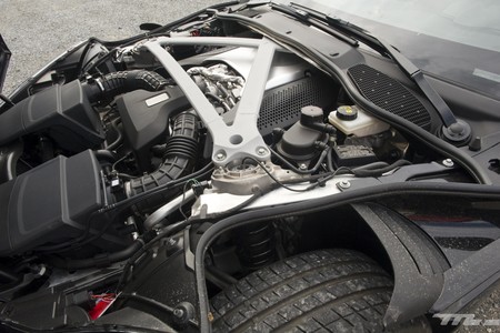 Aston Martin DB11 prueba