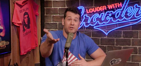 YouTube decide no eliminar los vídeos en los que acosan a un periodista con comentarios racistas y homófobos