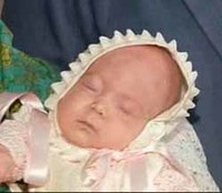 La bebé operada de espina bífida dentro del útero fue dada de alta