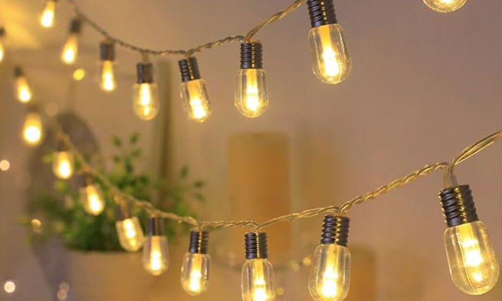 En el outlet de Amazon puedes conseguir (por menos de 10 euros) la guirnalda ideal para iluminar tu balcón o terraza este verano