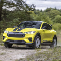El Ford Mustang más campero y más caro es una bestia con ADN de rally, dos motores eléctricos y casi 500 CV