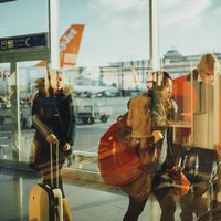 ¿Dónde vuelan los españoles sin billete de vuelta?