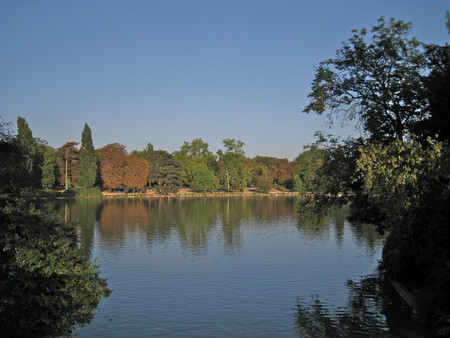 Los nudistas parisinos ya tienen su lugar en el Bois de Vincennes