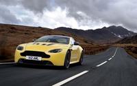 Aston Martin V12 Vantage S 