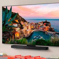 Televisión 4K OLED con diseño delgado y varios modos de video. Su control tiene sensor de movimiento y micrófono