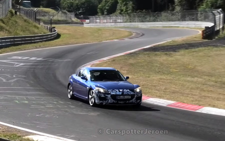 Mazda ha paseado dos mulas del RX-8 en Nürburgring, probablemente con el nuevo motor rotativo híbrido