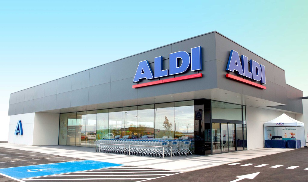 El próximo sábado (4 de abril) llegan a Aldi dos opciones de decoración LED solar para balcones y terrazas por menos de 5 euros