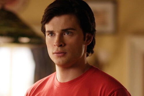 Tom Welling desvela el final original de 'Smallville' y la serie que le inspiró para cambiarlo: "Se escribió de una manera completamente diferente"