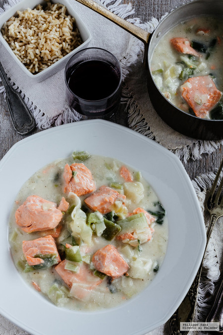 Salmón en salsa blanca. Receta sencilla de pescado