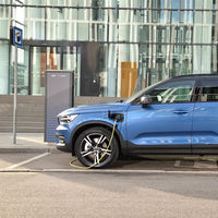 Las ayudas a la compra del Renove para coches híbridos enchufables serán menores que las de los eléctricos: hasta 2.600 euros