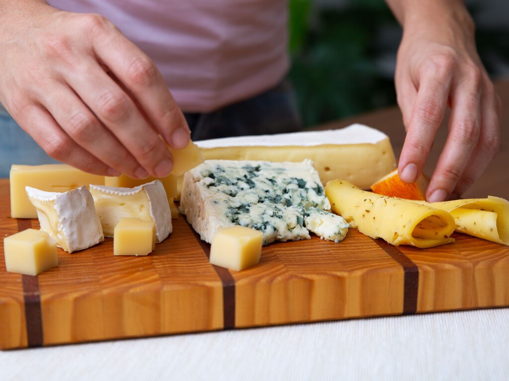 Qué le pasa a tu cuerpo si comes queso todos los días 